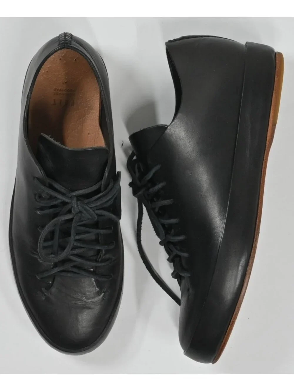 FEIT Handsewn Low Leather Shoes 3976V in Black